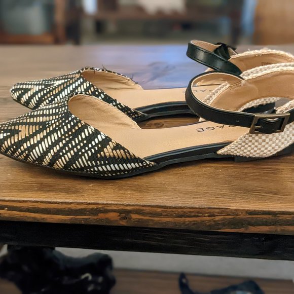 NWOB Rampage Flats Pointed Toe Black Cream Fabric Ankle Strap - Picture 3 of 5